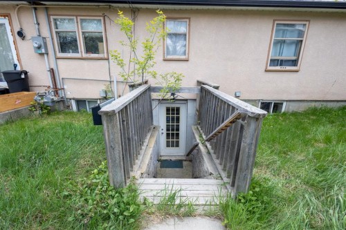 2110 26 Avenue Sw, Calgary, AB 