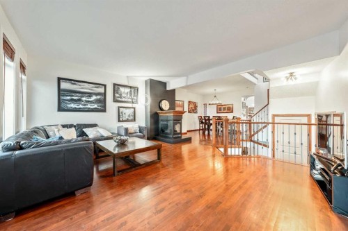 212 12A Street Ne, Calgary, AB 
