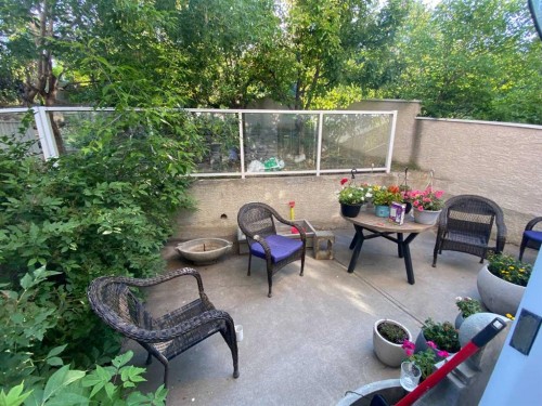 212 12A Street Ne, Calgary, AB 