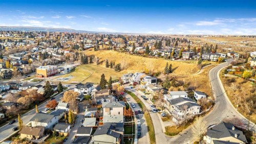 212 12A Street Ne, Calgary, AB 