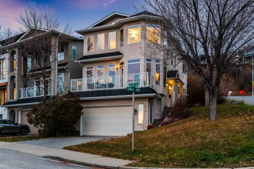 212 12A Street Ne, Calgary, AB 