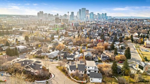 212 12A Street Ne, Calgary, AB 