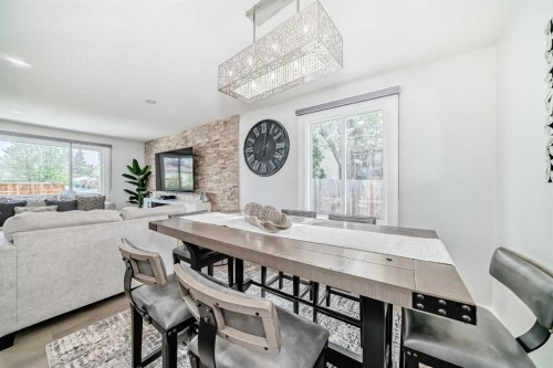 12 Rundleson Way Ne, Calgary, AB - Indoor