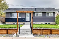 12 Rundleson Way NE Calgary, AB T1Y 3N6