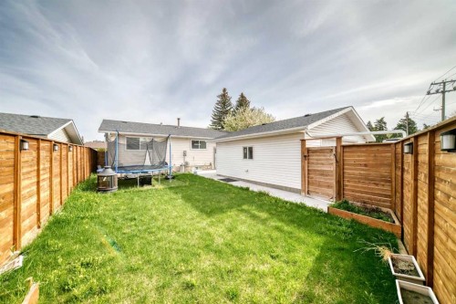 12 Rundleson Way Ne, Calgary, AB - Outdoor With Exterior