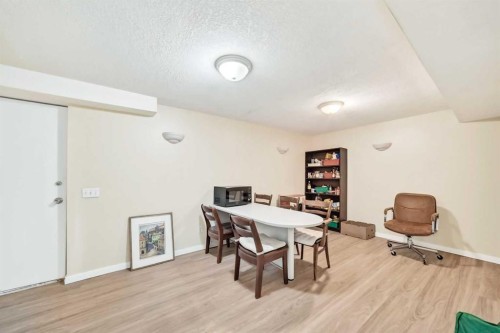 5051 Vantage Crescent Nw, Calgary, AB - Indoor
