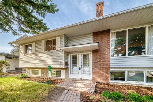 5051 Vantage Crescent Nw, Calgary, AB - Outdoor