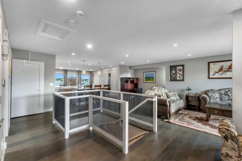 760 West Chestermere Drive, Chestermere, AB - Indoor