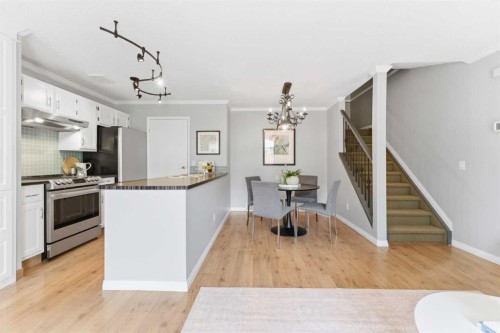 4-106 Grier Terrace Ne, Calgary, AB - Indoor Photo Showing Kitchen