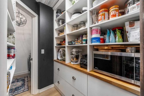 77 Everbrook Drive Sw, Calgary, AB - Indoor