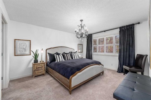 77 Everbrook Drive Sw, Calgary, AB - Indoor Photo Showing Bedroom