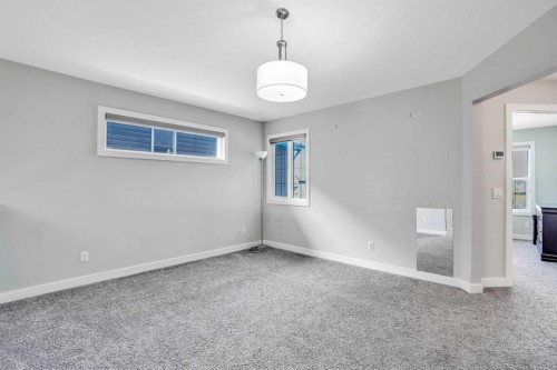 14 Evansfield Green Nw, Calgary, AB - Indoor Photo Showing Other Room