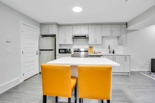 14 Evansfield Green Nw, Calgary, AB - Indoor Photo Showing Kitchen With Stainless Steel Kitchen