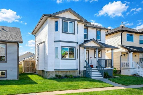 83 Luxstone Crescent Sw, Airdrie, AB 