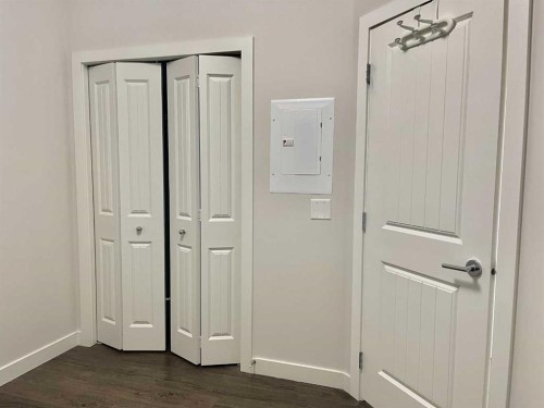 302-100 Auburn Meadows Common Se, Calgary, AB - Indoor Photo Showing Other Room