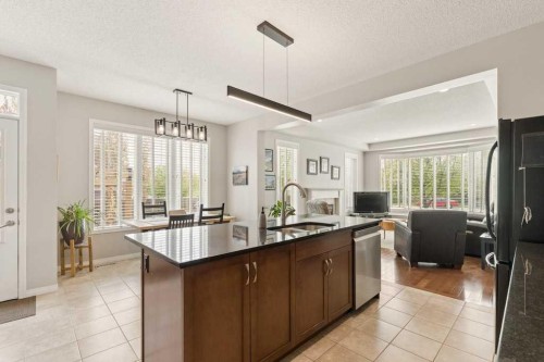 728 Windridge Road Sw, Airdrie, AB - Indoor Photo Showing Kitchen
