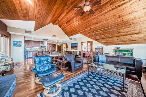 403-505 Spring Creek Drive, Canmore, AB - Indoor Photo Showing Living Room