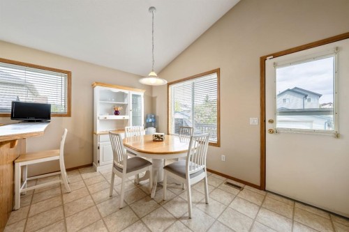 142 Coventry View Ne, Calgary, AB - Indoor Photo Showing Dining Room