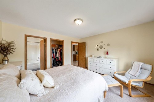 142 Coventry View Ne, Calgary, AB - Indoor Photo Showing Bedroom