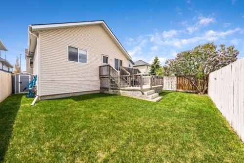142 Coventry View Ne, Calgary, AB - Outdoor