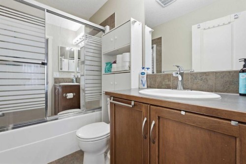 555 Panamount Boulevard, Calgary, AB - Indoor Photo Showing Bathroom