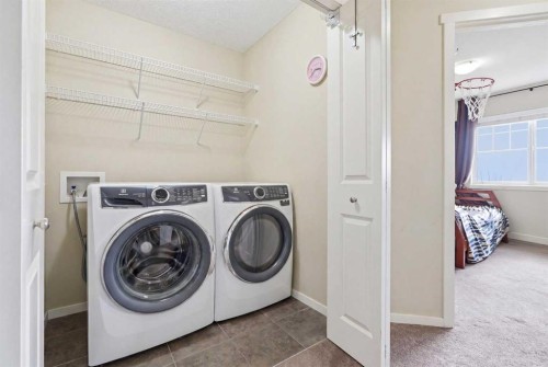 555 Panamount Boulevard, Calgary, AB - Indoor Photo Showing Laundry Room