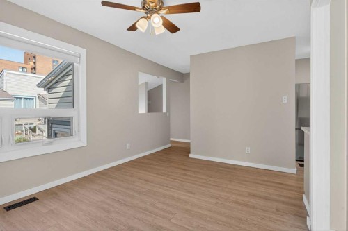 20-8544 48 Avenue Nw, Calgary, AB - Indoor Photo Showing Other Room
