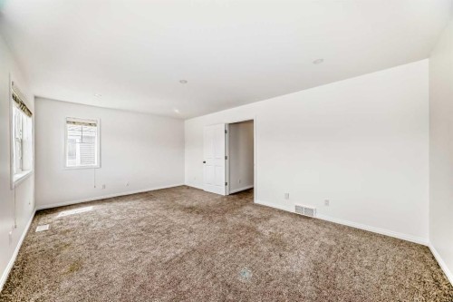 27 Aspen Hills Close Sw, Calgary, AB - Indoor Photo Showing Other Room