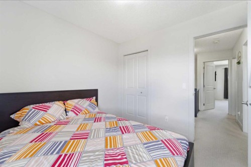 9060 52 Street Ne, Calgary, AB - Indoor Photo Showing Bedroom