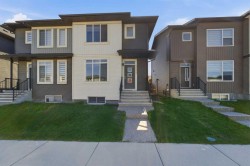 9060 52 Street NE Calgary, AB T3J 0V7