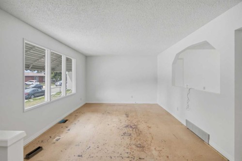 4112 - 13 Avenue Ne, Calgary, AB 