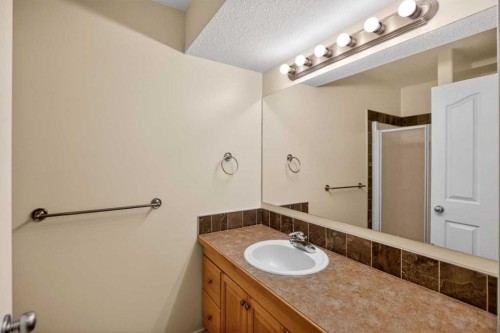 58 Aspen Circle, Strathmore, AB 