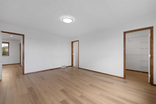 410 Long Beach Landing, Chestermere, AB - Indoor Photo Showing Other Room