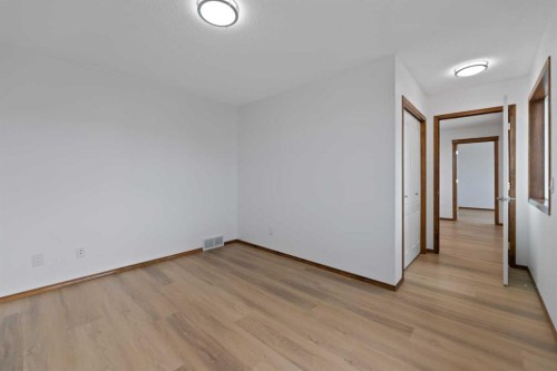 410 Long Beach Landing, Chestermere, AB - Indoor Photo Showing Other Room