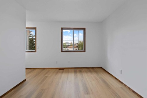 410 Long Beach Landing, Chestermere, AB - Indoor Photo Showing Other Room