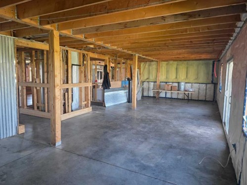 171031 Range Road 234, Rural Vulcan County, AB - Indoor