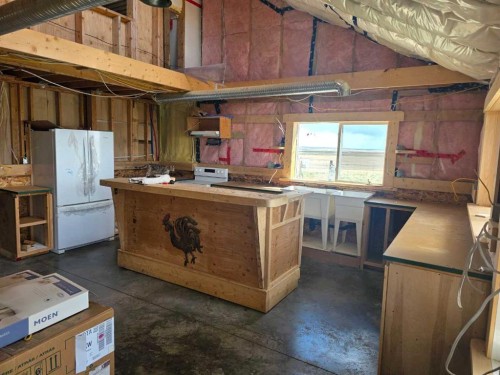 171031 Range Road 234, Rural Vulcan County, AB - Indoor Photo Showing Kitchen