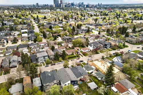 602 25 Avenue Ne, Calgary, AB - Outdoor With View
