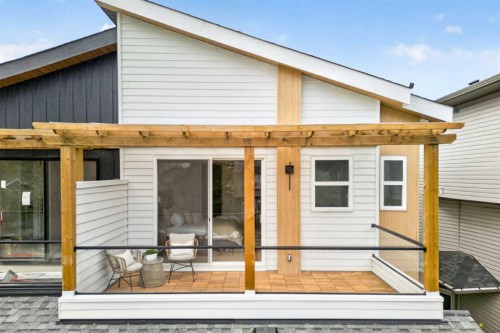 602 25 Avenue Ne, Calgary, AB - Outdoor With Exterior