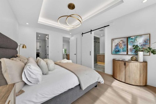 602 25 Avenue Ne, Calgary, AB - Indoor Photo Showing Bedroom