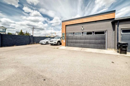 301 Midtown Gate Sw, Airdrie, AB - Outdoor