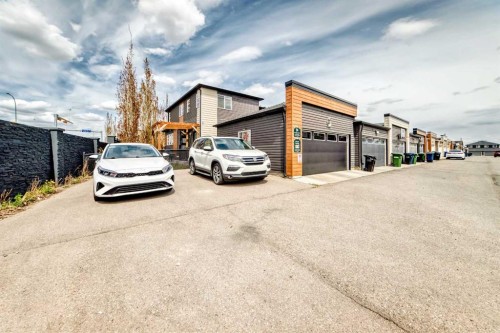 301 Midtown Gate Sw, Airdrie, AB - Outdoor