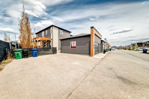 301 Midtown Gate Sw, Airdrie, AB - Outdoor
