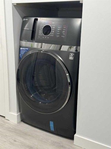 5407 Dalrymple Crescent Nw, Calgary, AB - Indoor Photo Showing Laundry Room