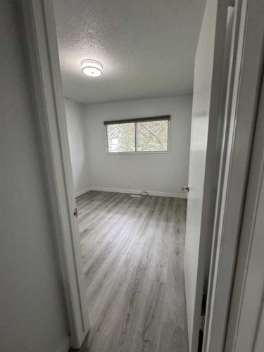 5407 Dalrymple Crescent Nw, Calgary, AB - Indoor Photo Showing Other Room