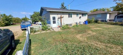 4710 Imperial Avenue, Coronation, AB - Outdoor