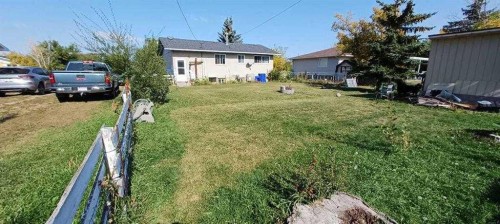 4710 Imperial Avenue, Coronation, AB - Outdoor