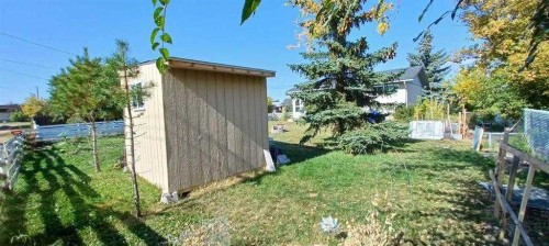 4710 Imperial Avenue, Coronation, AB - Outdoor
