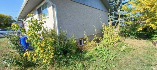 4710 Imperial Avenue, Coronation, AB - Outdoor