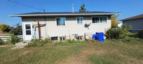 4710 Imperial Avenue, Coronation, AB - Outdoor